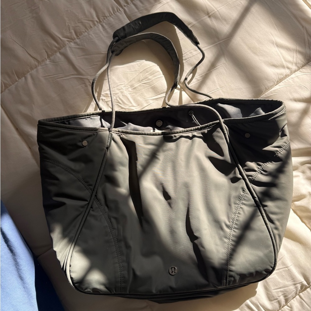 Lululemon Snap Large Tote Bag 28L